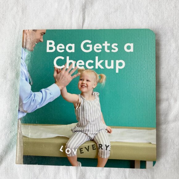 🪴5/$30 Lovevery Bea Gets a Checkup 1 Year 19 20 21 Months Toddler Realist Book - Picture 1 of 6